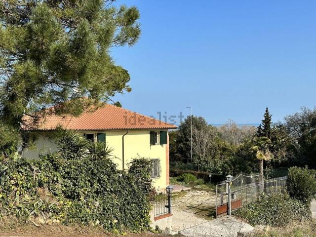 Casa in vendita a Marche, Fermo