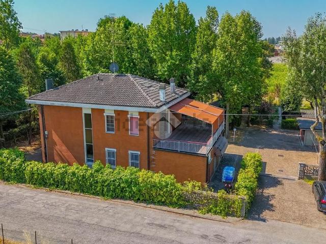 Casa in vendita a Unione delle Terre d'Argine, Carpi