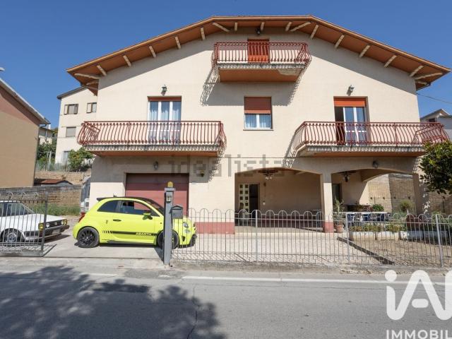 Casa in vendita a Passatempo, Osimo
