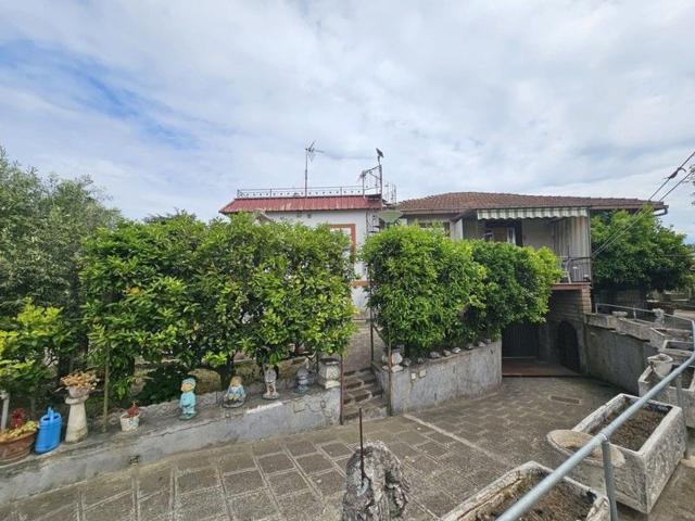 Casa in vendita a Sassone, Roma Capitale