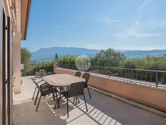 Casa in vendita a Caprino Veronese, Veneto