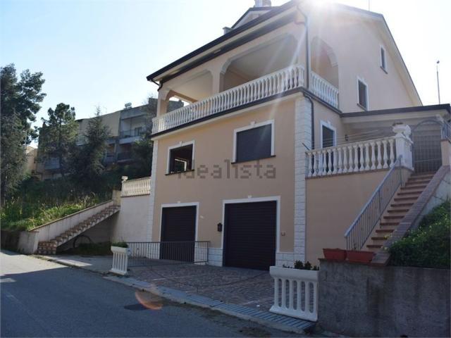 Casa in vendita a Calabria, Cosenza