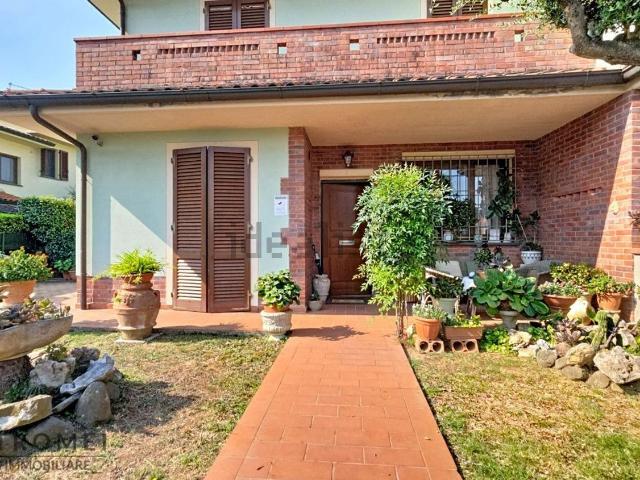 Casa in vendita a Altopascio, Toscana