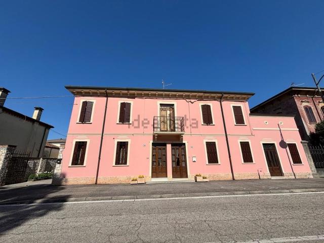 Casa in vendita a Bonavigo, Veneto