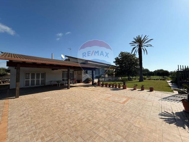 Casa in vendita a Marina di Modica, Marina Di Modica