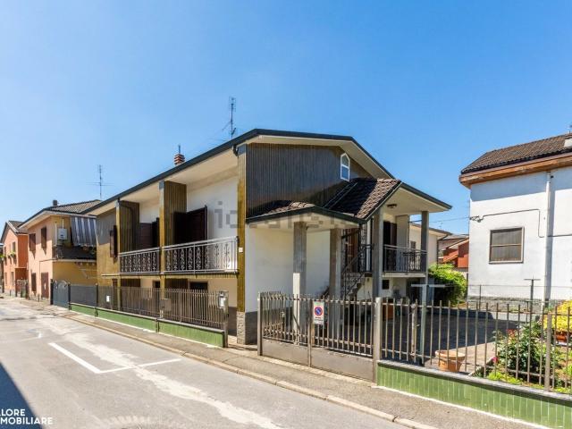 Casa in vendita a Sordio, Lombardia