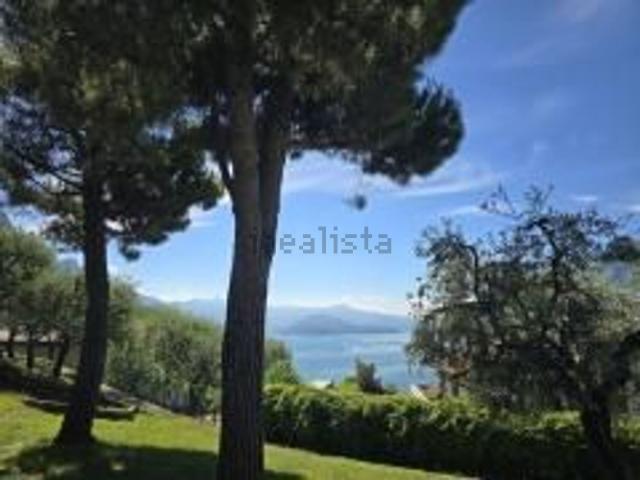 Casa in vendita a Riva Di Solto, Lombardia