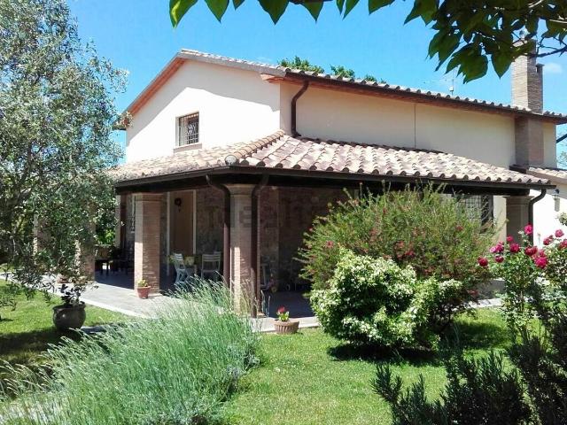 Casa in vendita a Unione di Comuni Montani Colline del Fiora, Pitigliano