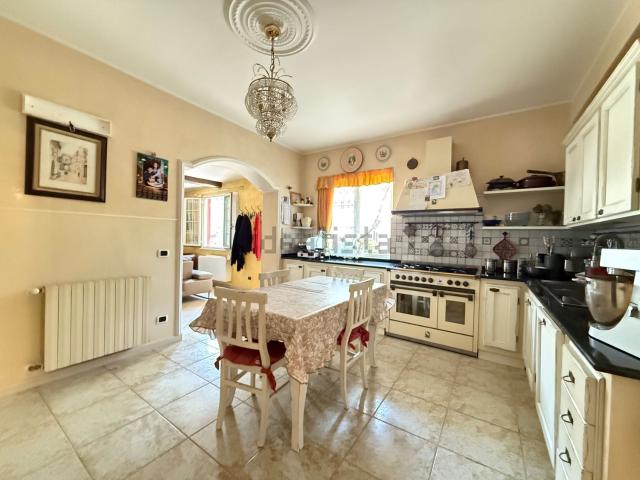 Casa in vendita a Formia, Lazio