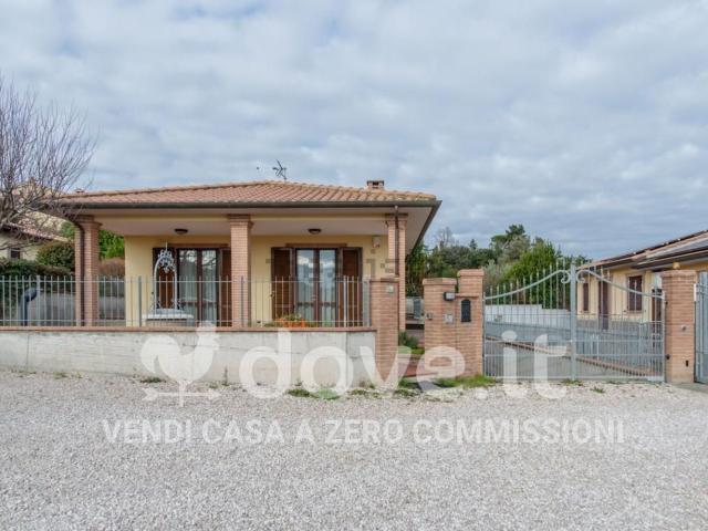 Casa in vendita a Poggetto, Gioiella