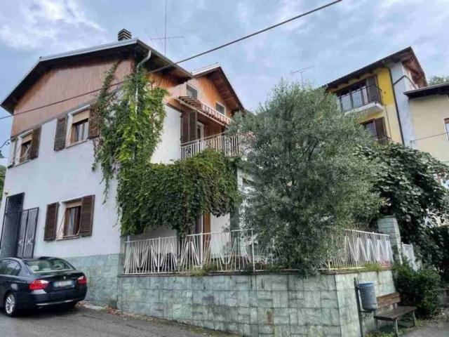 Casa in vendita a Pianaccia, Grignasco