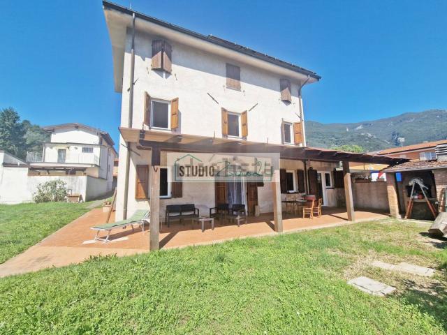 Casa in vendita a Montebello, Camaiore