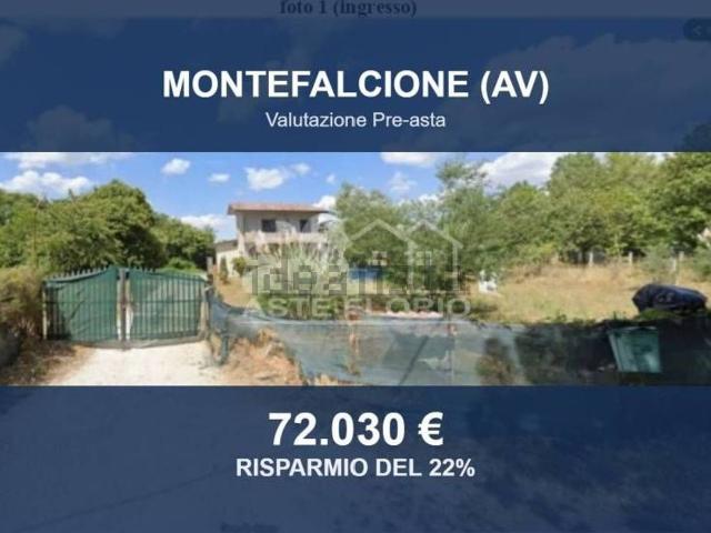 Casa in vendita a Montefalcione, Campania
