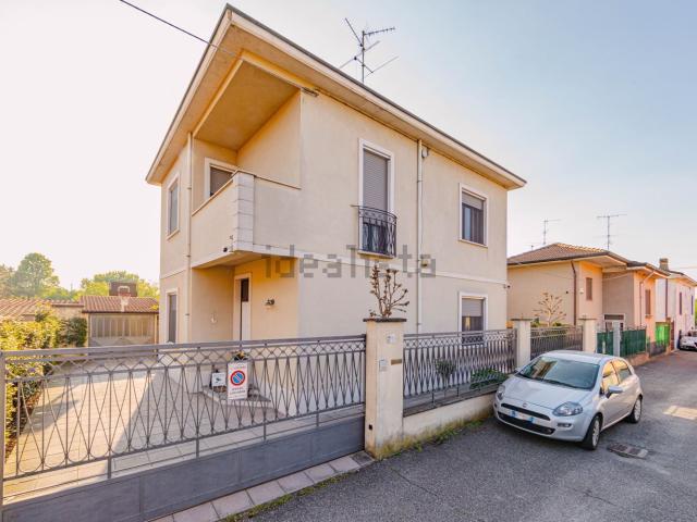 Casa in vendita a Vigevano, Lombardia