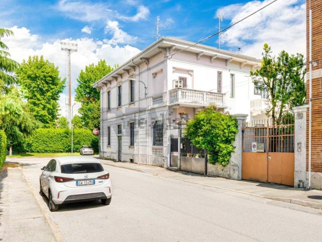Casa in vendita a Busto Arsizio, Lombardia