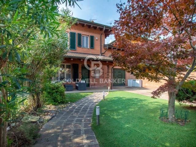 Casa in vendita a Battuda, Lombardia