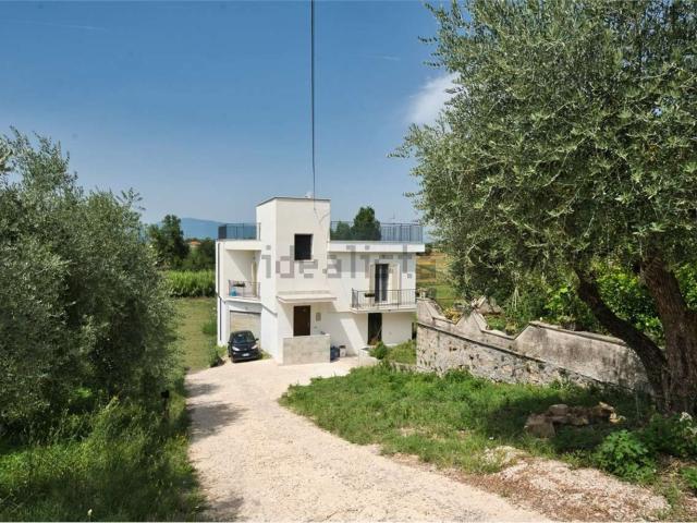 Casa in vendita a Ferentino, Lazio