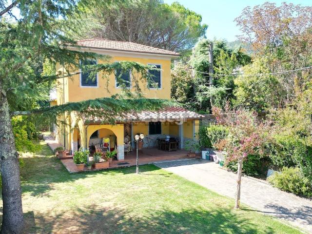 Casa in vendita a Pozzuolo, Bagni Di Lucca Ponte