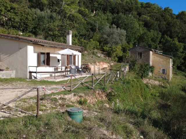 Casa in vendita a Terni, Umbria