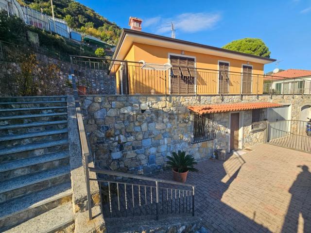 Casa in vendita a Ventimiglia, Liguria