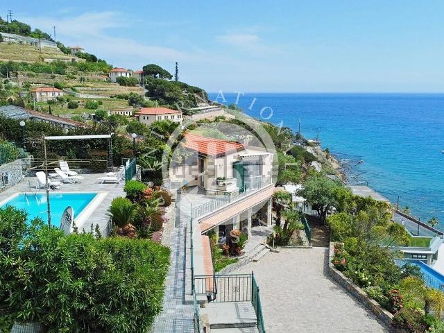Casa in vendita a Poggio di Sanremo, San Remo