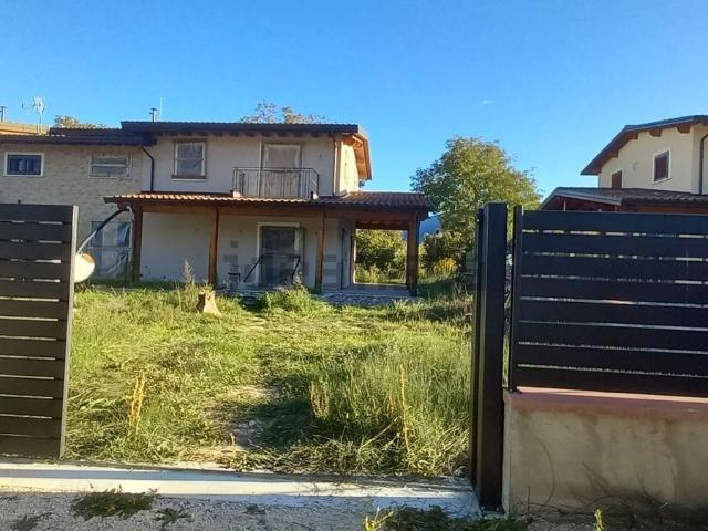Casa in vendita a Scoppito, Abruzzo