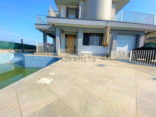 Casa in vendita a Roncoferraro, Lombardia