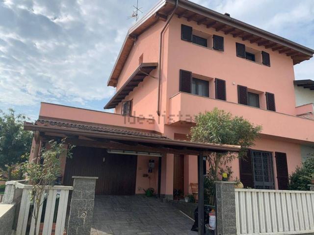 Casa in vendita a Mortara, Lombardia
