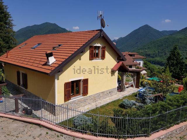 Casa in vendita a Granara, Montoggio