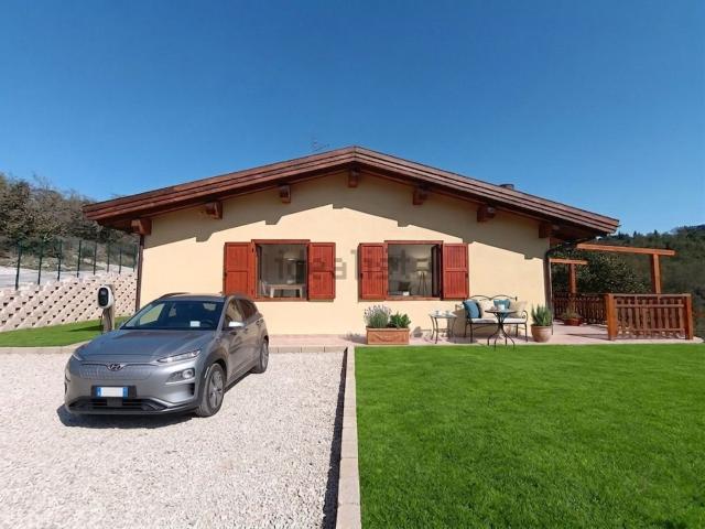 Casa in vendita a Magione, Umbria