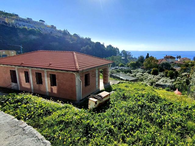 Casa in vendita a Ospedaletti, Provincia di Imperia