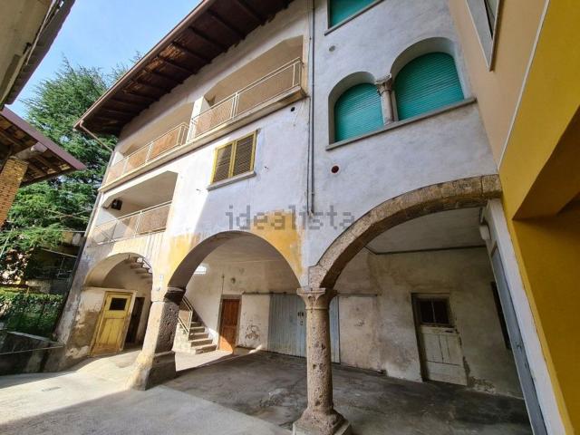 Casa in vendita a Rova, Gazzaniga