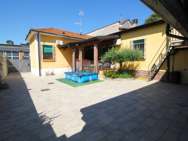 Casa in vendita a Oltrestazione, Legnano