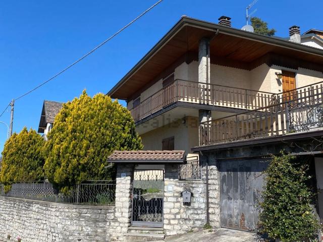Casa in vendita a Centro Valle Intelvi, Casasco D'intelvi