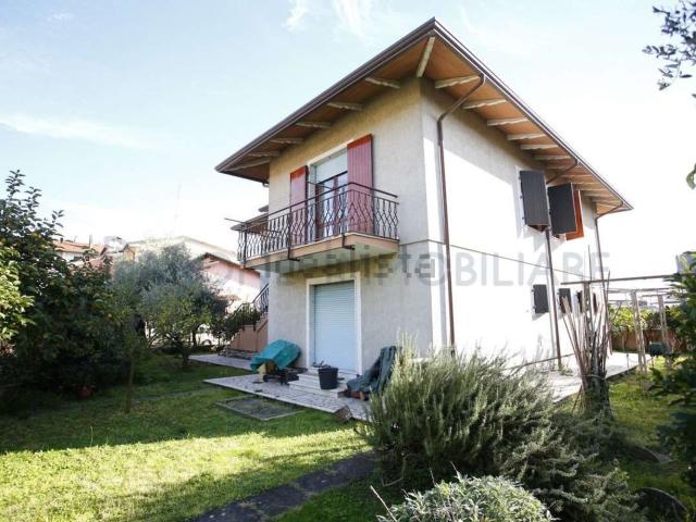 Casa in vendita a Sant'Antonio, Carrara