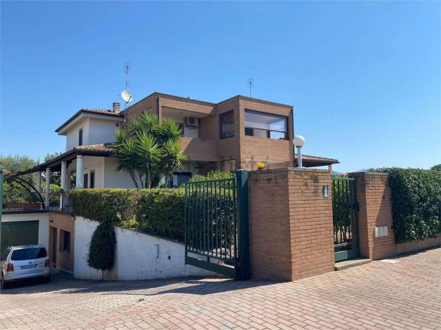 Casa in vendita a Fontana di Papa, Roma Capitale