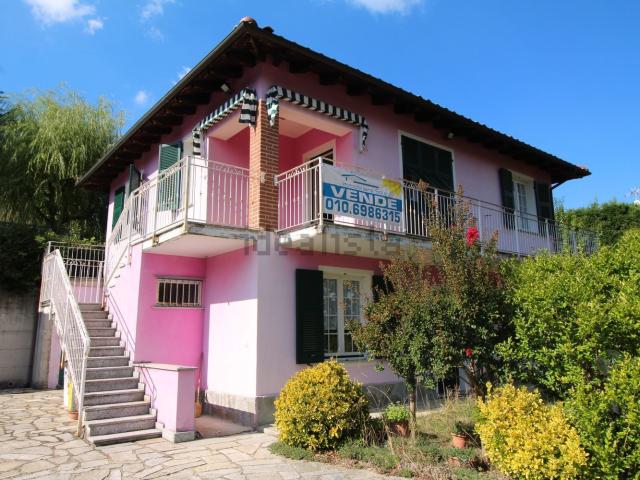 Casa in vendita a Casaleggio Boiro, Alessandria