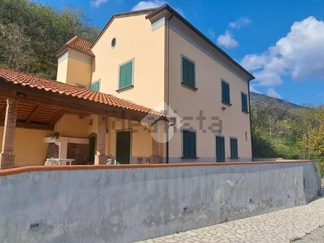 Casa in vendita a Pecorari, Nocera Superiore