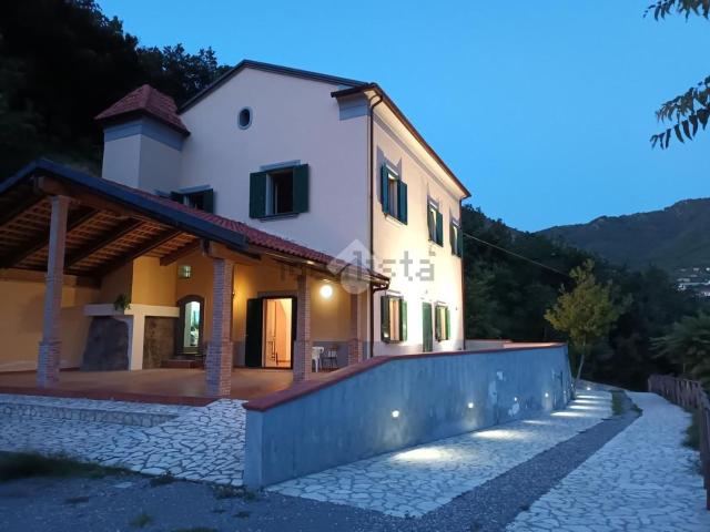 Casa in vendita a Nocera Superiore, Campania