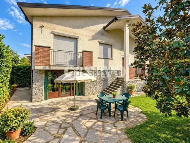Casa in vendita a Poirino, Torino