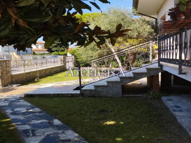 Casa in vendita a Vaiana, Forte Dei Marmi