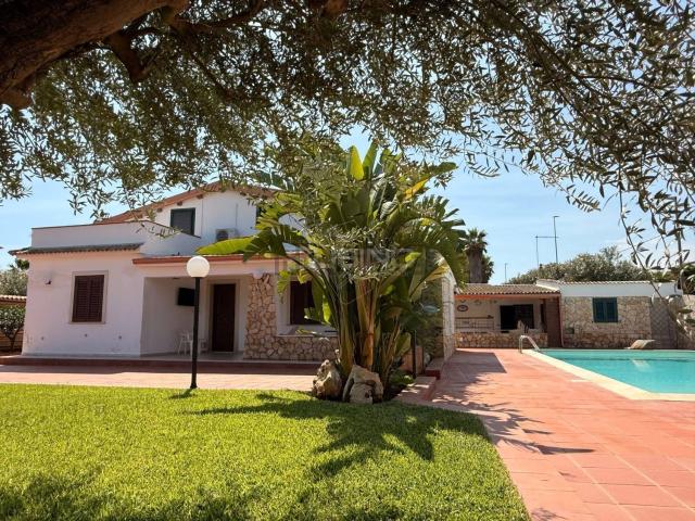 Casa in vendita a Ognina, Siracusa