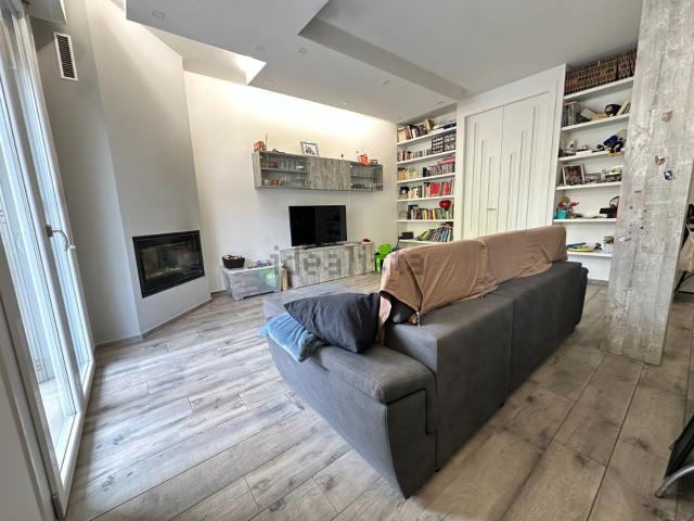 Casa in vendita a Crocetta-San Lazzaro-Modena Est, Modena