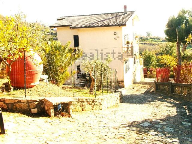 Casa in vendita a Calabria, Cosenza