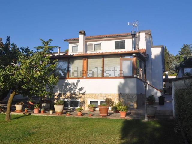 Casa in vendita a Castellina Marittima, Toscana