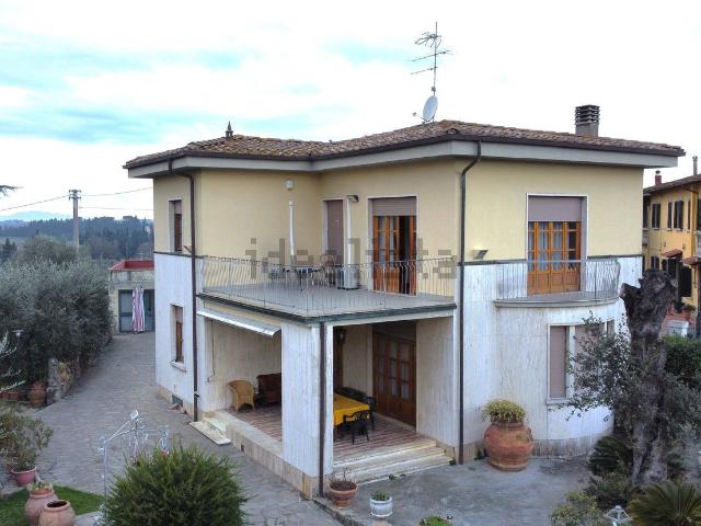Casa in vendita a Scandicci, Toscana