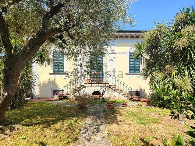 Casa in vendita a Monte San Quirico, Lucca
