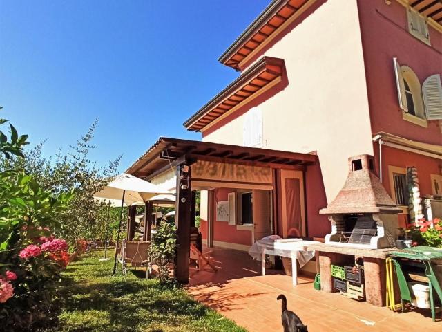 Casa in vendita a Bagni Di Lucca Ponte, Toscana