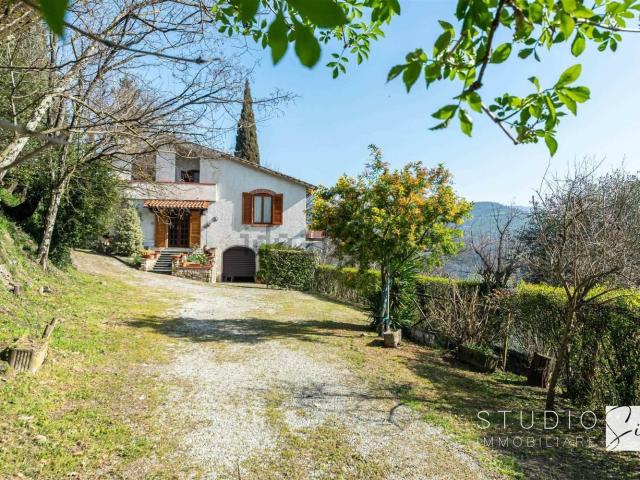 Casa in vendita a Pistoia, Toscana