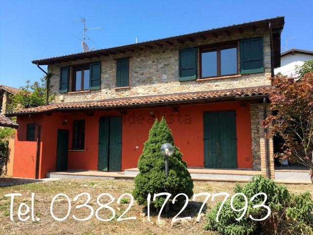Casa in vendita a Broni, Pavia